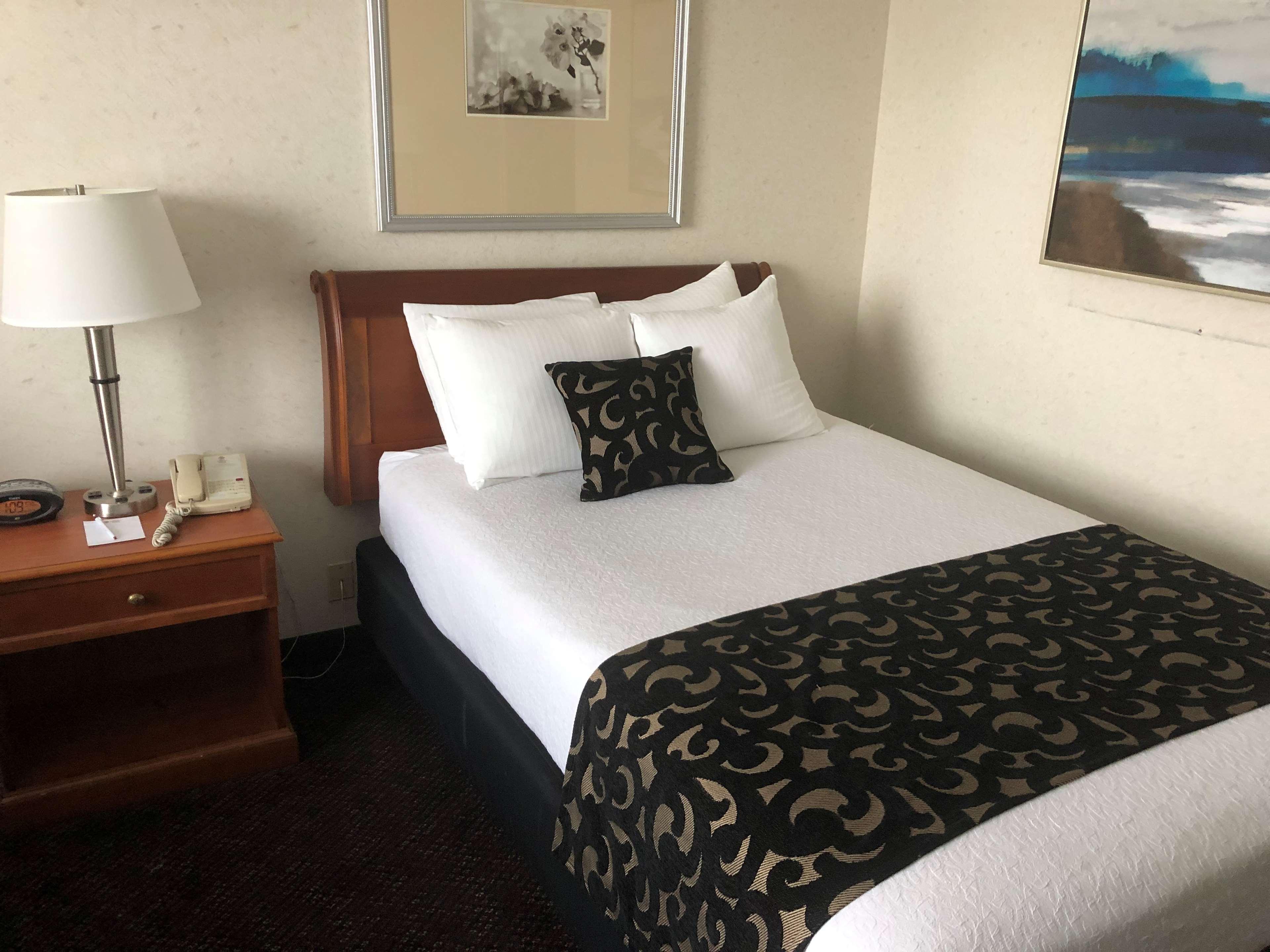 Best Western Plus Grand Hotel 3*